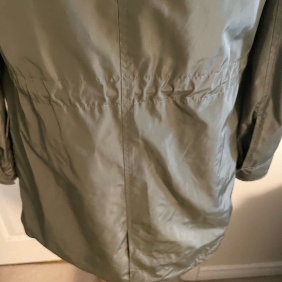 Gorgeous Mackage rain jacket - Picture 8 of 16
